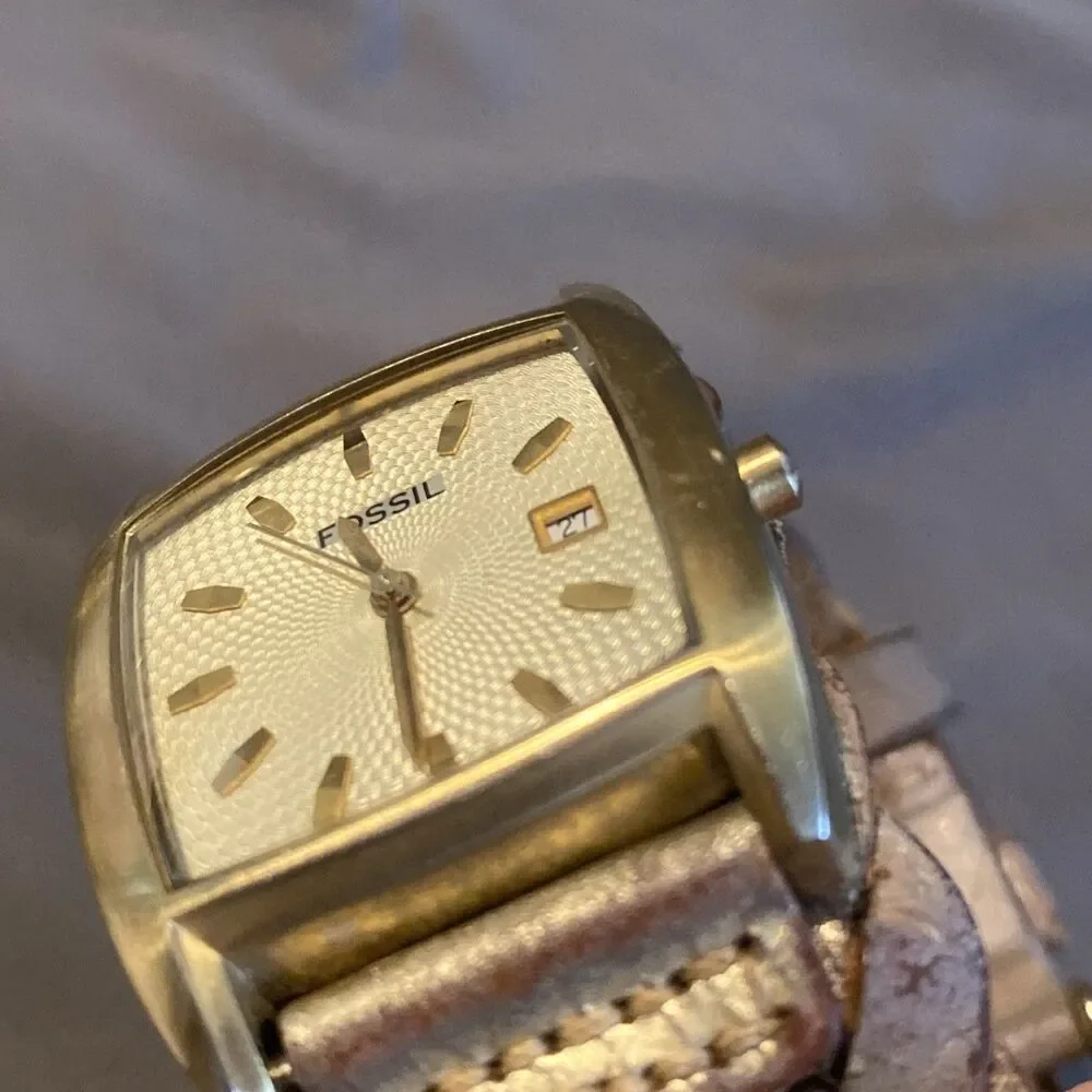Vintage Fossil Watch Ladies Gold Plated Dial Date Womens Wristwatch